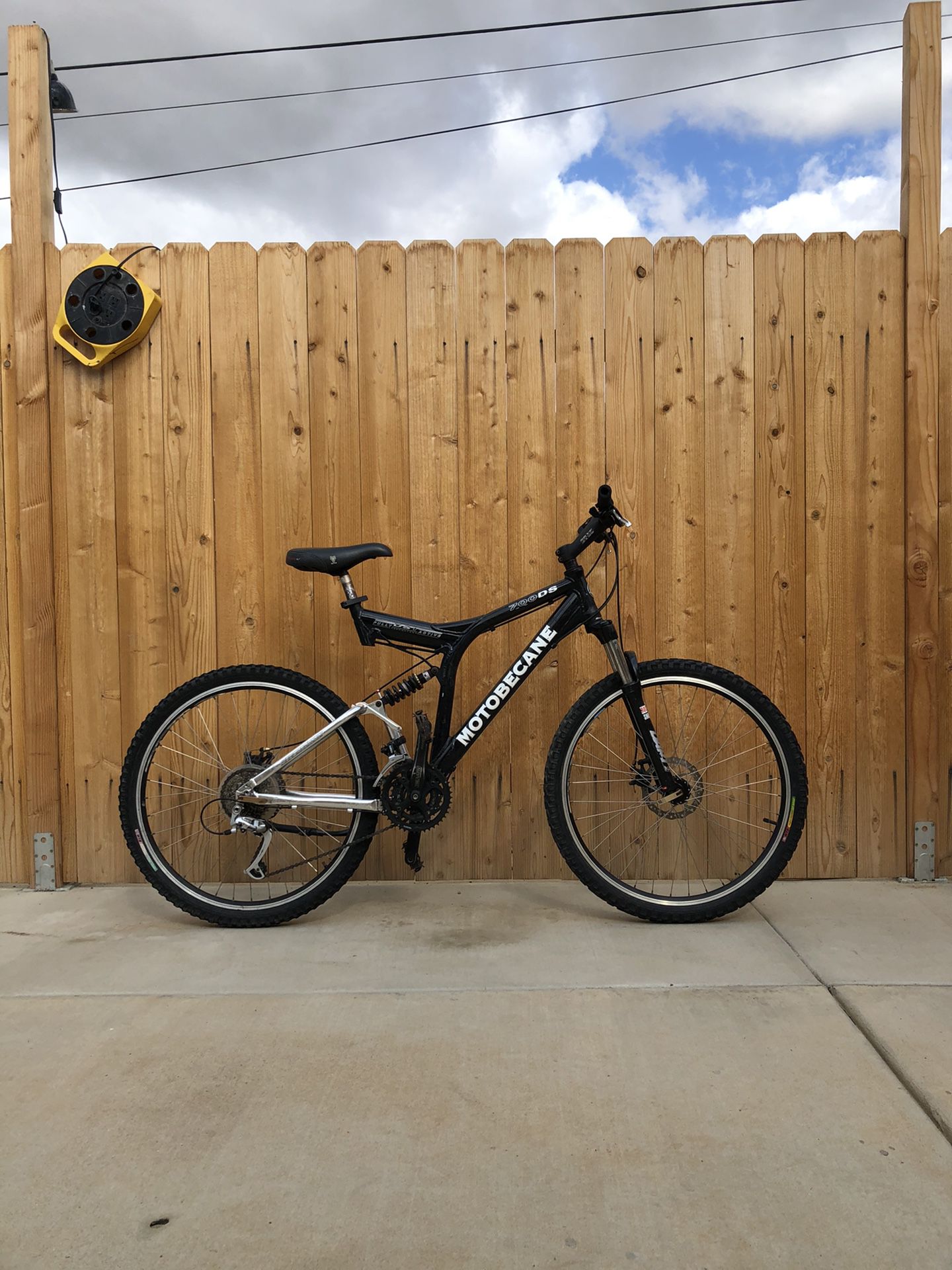 Motobecane 700ds outlet mountain bike